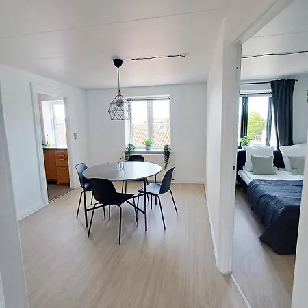 Prázdninový dům Center With Free Parking Hjørring